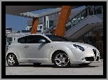 Alfa Romeo MiTo, Pasażera, Biała, Strona